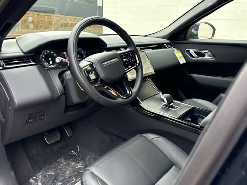New 2026 Land Rover Range Rover Velar Dynamic SE image 13