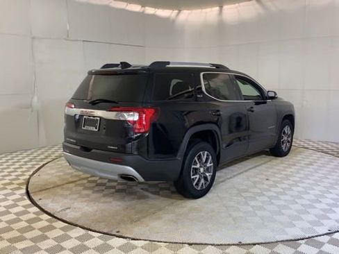 Used 2023 GMC Acadia SLT w/ Preferred Package image 8