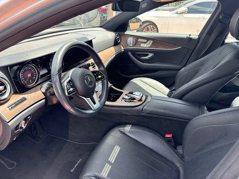 Used 2019 Mercedes-Benz E 300 image 5