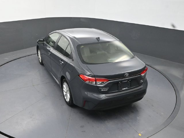Used 2026 Toyota Corolla LE w/ LE Premium Package FWD image 27