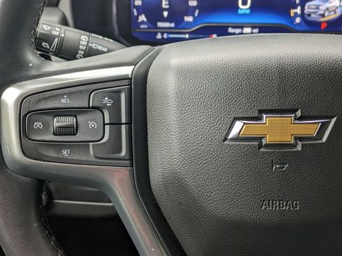 Used 2023 Chevrolet Suburban LT image 17