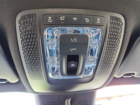 New 2026 Mercedes-Benz GLB 250 image 25