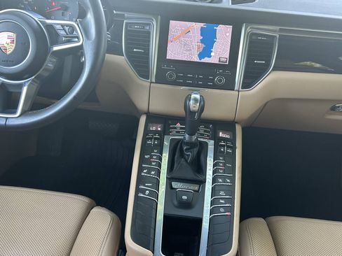 Used 2018 Porsche Macan S AWD/4WD image 40