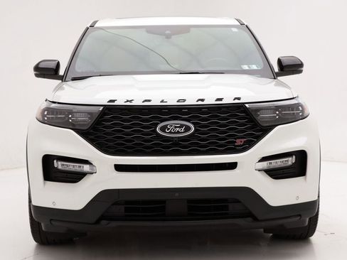 Used 2022 Ford Explorer ST w/ Equipment Group 401A image 4