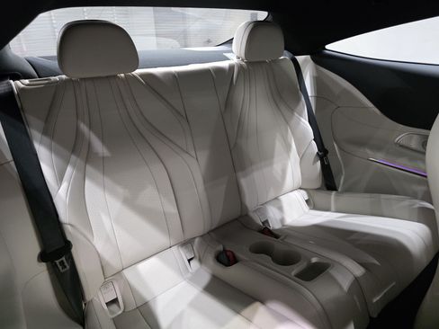 Used 2024 Mercedes-Benz CLE 300 4MATIC Coupe image 17