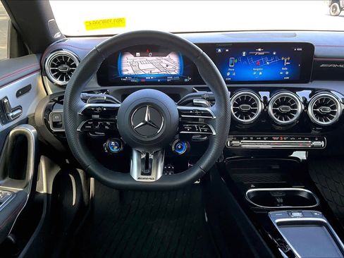 Used 2025 Mercedes-Benz CLA 35 AMG 4MATIC image 6