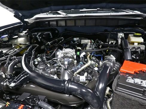 Used 2024 Ford Bronco Wildtrak image 32