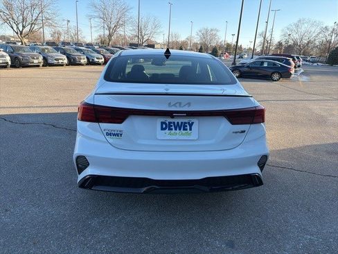 Used 2023 Kia Forte GT-Line FWD image 4