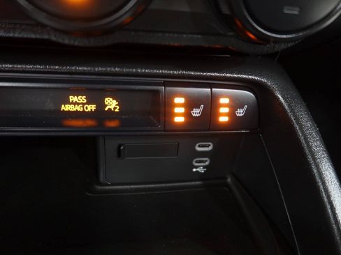 Used 2025 MAZDA MX-5 Miata RF Club RWD image 24