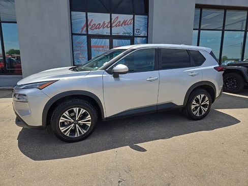 Used 2023 Nissan Rogue SV AWD/4WD image 4