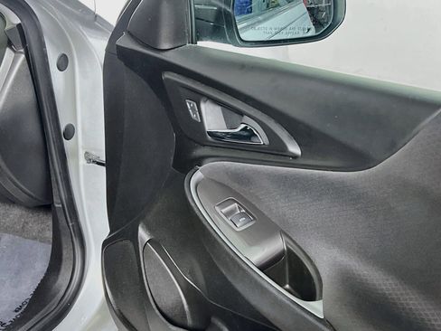 Used 2018 Chevrolet Malibu LS FWD image 32