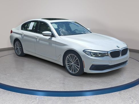 Used 2020 BMW 540i w/ Convenience Package RWD image 3