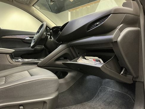 Used 2023 Buick Envision Avenir AWD/4WD image 37
