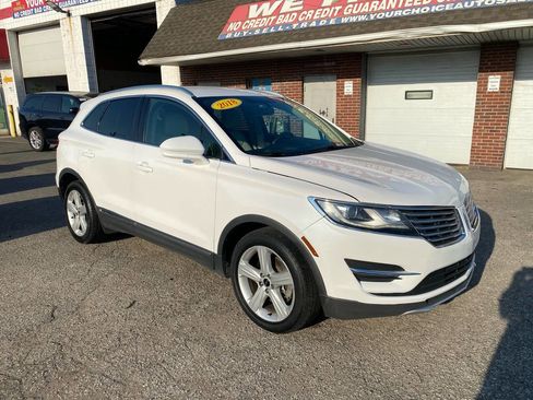 Used 2018 Lincoln MKC Premiere image 4