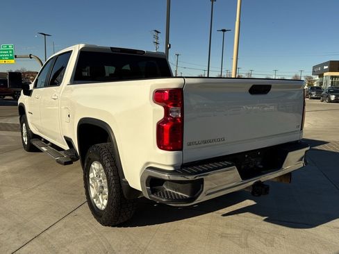 Used 2025 Chevrolet Silverado 2500 LT image 6