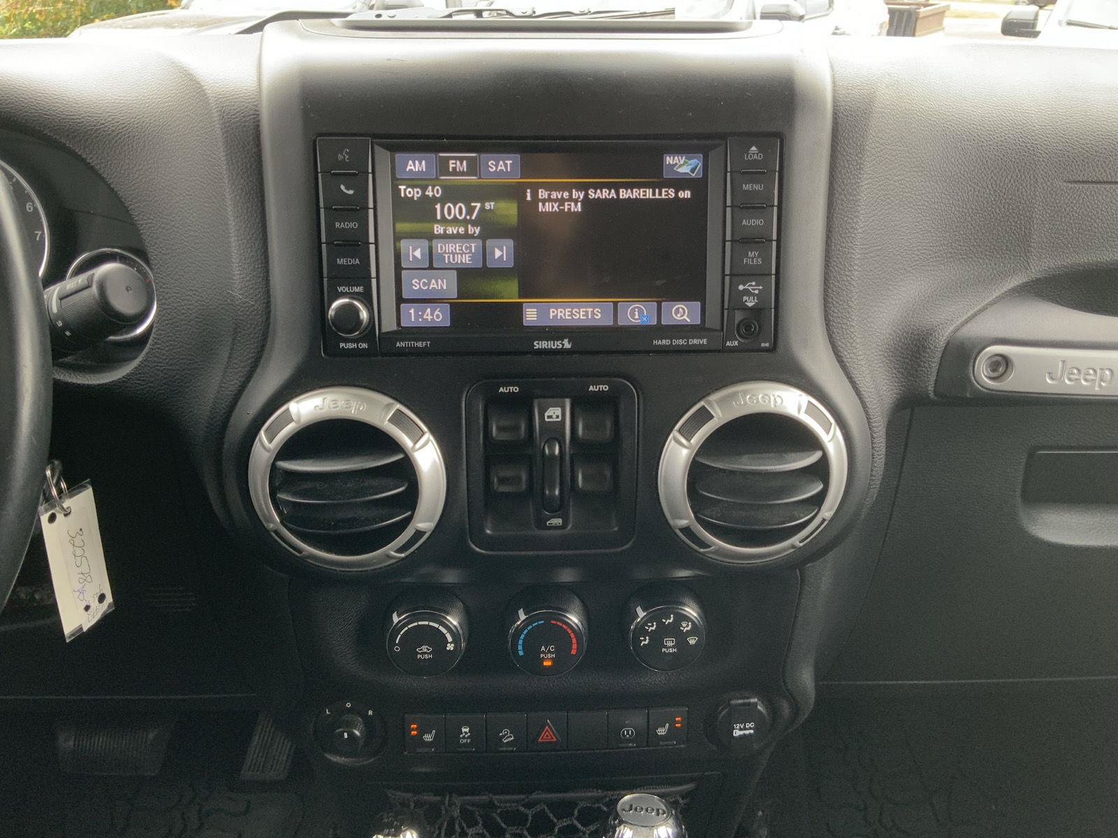 Used 2017 Jeep Wrangler Unlimited Rubicon w/ Cold Weather Group AWD/4WD image 26