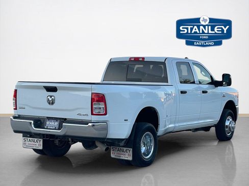 Used 2024 RAM 3500 Tradesman w/ Chrome Appearance Group AWD/4WD image 9