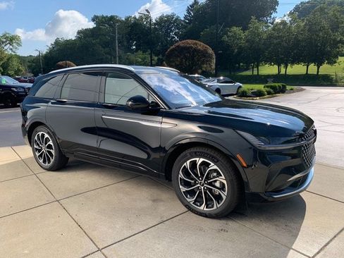 New 2026 Lincoln Nautilus Reserve AWD/4WD image 7