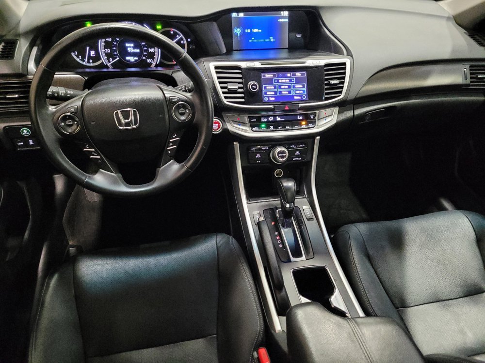 Used 2015 Honda Accord Touring image 22