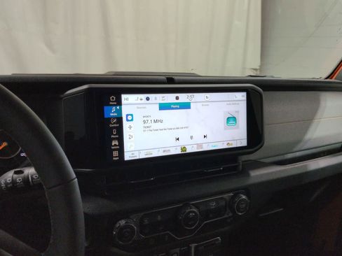 Used 2025 Jeep Wrangler Sport S image 28