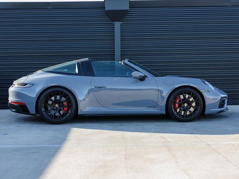Certified 2024 Porsche 911 Targa 4 GTS image 8