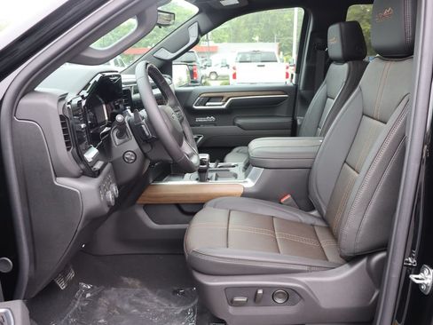 New 2026 Chevrolet Silverado 1500 High Country w/ Midnight Edition AWD/4WD image 5
