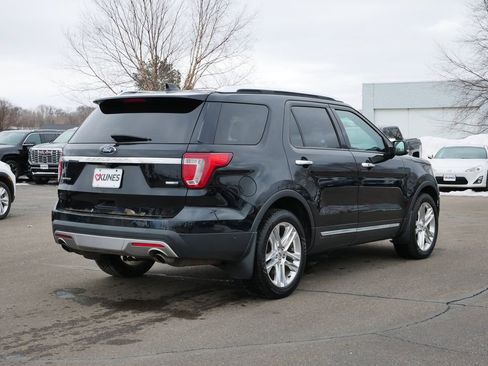 Used 2016 Ford Explorer Limited w/ Equipment Group 301A image 7