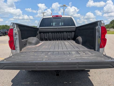 Used 2019 Toyota Tundra SR5 w/ SR5 Upgrade Package AWD/4WD image 35