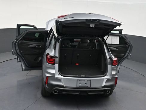 Used 2025 Chevrolet TrailBlazer RS image 33
