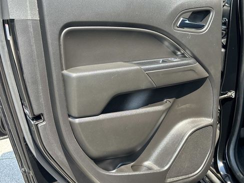 Used 2018 Chevrolet Colorado ZR2 image 14