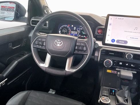 Used 2026 Toyota 4Runner TRD Off-Road Premium AWD/4WD image 6