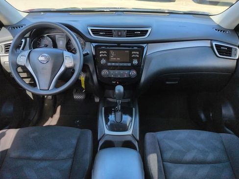 Used 2016 Nissan Rogue S w/ Appearance Package FWD image 15