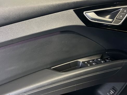 Used 2022 Audi Q4 e-tron Premium Plus image 12