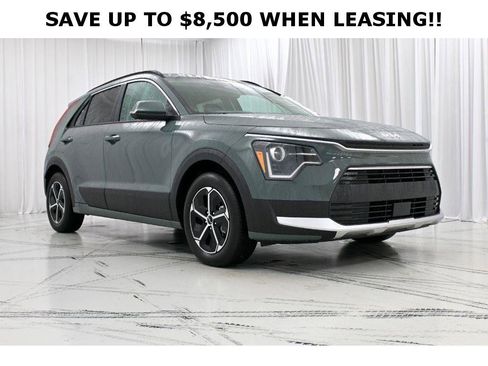 New 2025 Kia Niro EX w/ EX Cold Weather Package image 2