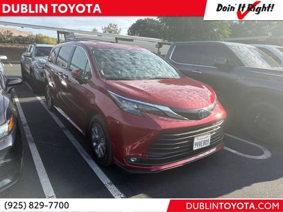 Used 2025 Toyota Sienna XLE w/ XLE Plus Package