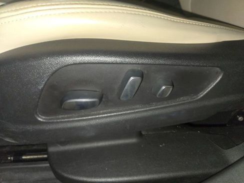 Used 2018 Cadillac XT5 Luxury w/ Driver Awareness Package image 12