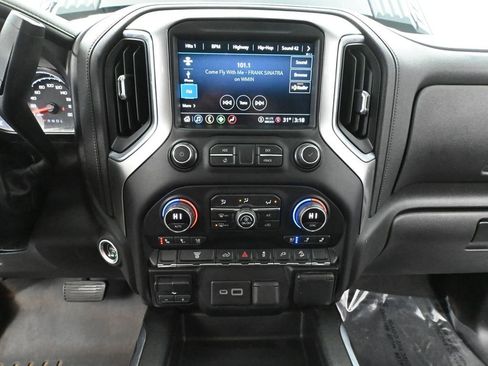Used 2021 Chevrolet Silverado 2500 LTZ image 39