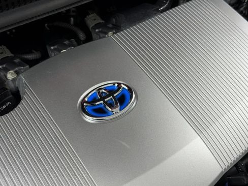 Used 2016 Toyota Prius Two FWD image 18