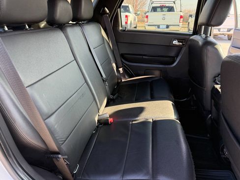 Used 2011 Ford Escape Limited image 19