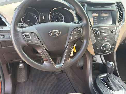 Used 2017 Hyundai Santa Fe Sport FWD image 15