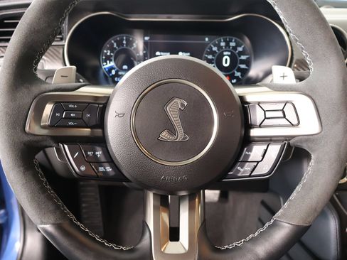 Certified 2021 Ford Mustang Shelby GT500 w/ Technology Package RWD image 3