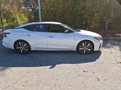 Used 2023 Nissan Maxima SV w/ Floor Mat Group image 2