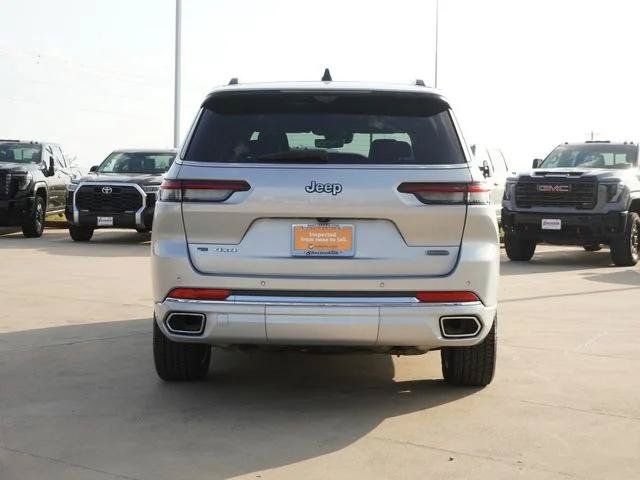 Certified 2023 Jeep Grand Cherokee L Overland w/ Luxury Tech Group IV AWD/4WD image 8