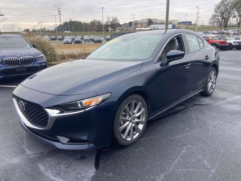 Used 2019 MAZDA MAZDA3 Sedan image 3