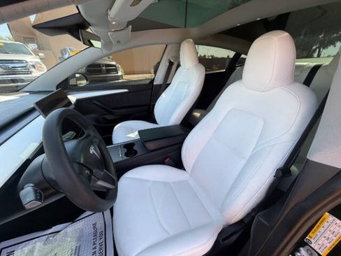 Used 2023 Tesla Model 3 Standard Range RWD image 15