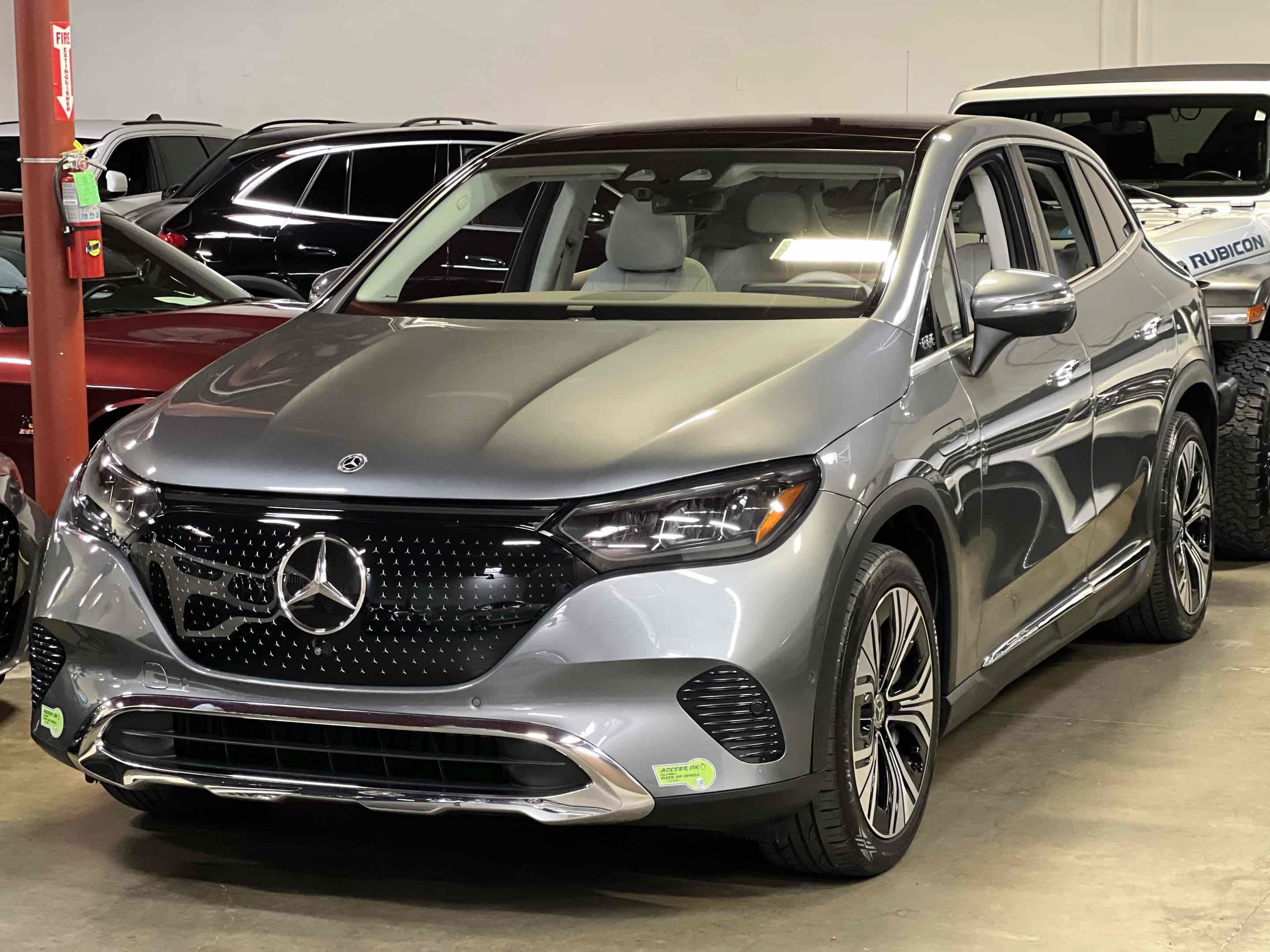 Used 2023 Mercedes-Benz EQE 350+ SUV w/ Exclusive Trim Package image 3