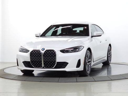 Used 2024 BMW 430i Gran Coupe xDrive w/ Convenience Package AWD/4WD image 3