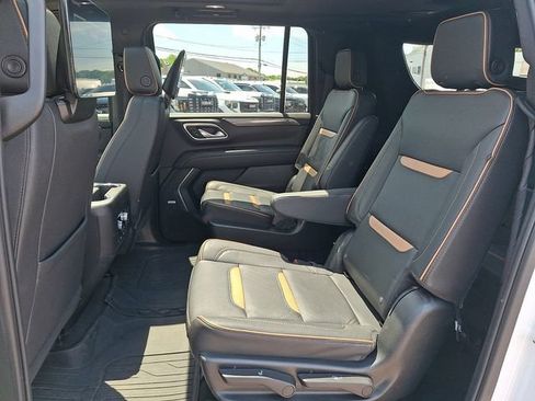 Used 2023 GMC Yukon XL AT4 w/ LPO, Floor Liner Package AWD/4WD image 17