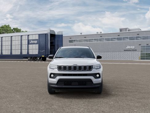 New 2025 Jeep Compass Latitude w/ Sun & Sound Group AWD/4WD image 6