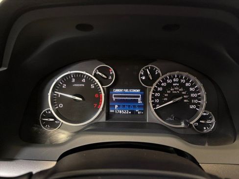 Used 2016 Toyota Tundra SR5 w/ SR5 Upgrade Package image 23